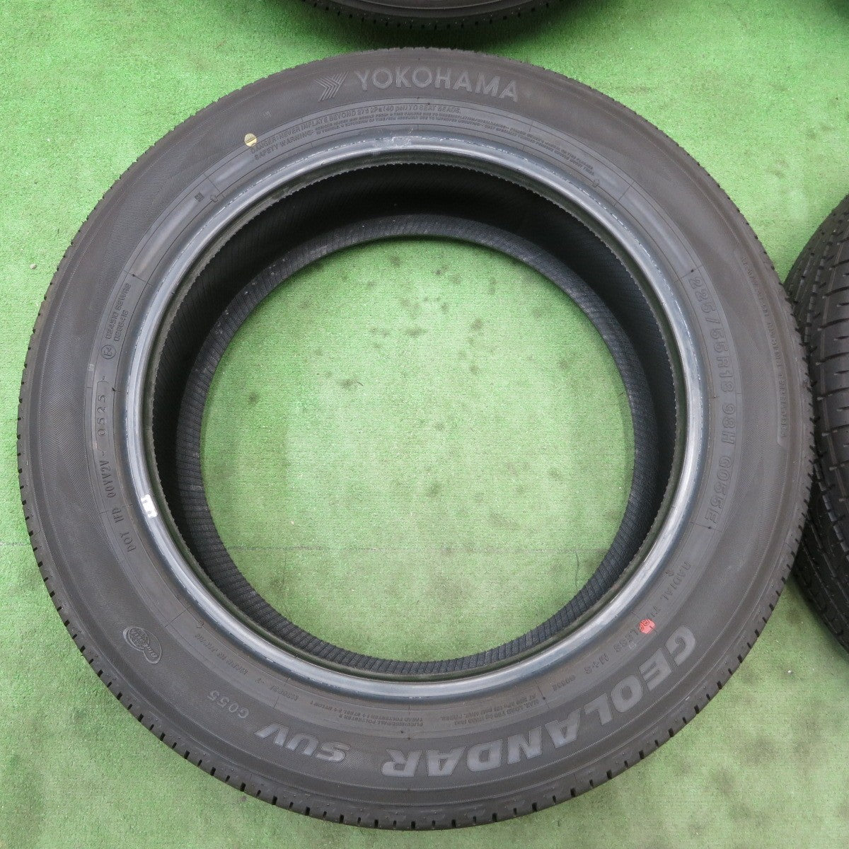 新車外し!25年★225/55R18 ヨコハマ ジオランダー SUV G055 G055E タイヤ 18インチ デリカ D:5 シャモニー フォレスター エルグランド 等★5083001ナノタ