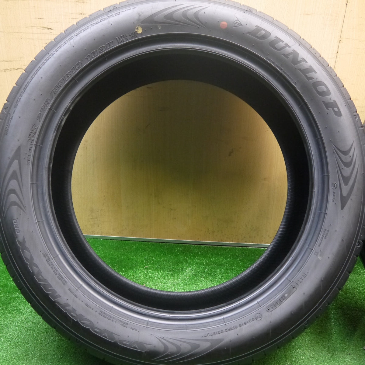 新車外し!25年★225/55R19 ダンロップ SP スポーツ マックス 060 タイヤ 19インチ 40系 アルファード ヴェルファイア 80系 ハリアー CX-5 CX-8 等★5122604Hノタ