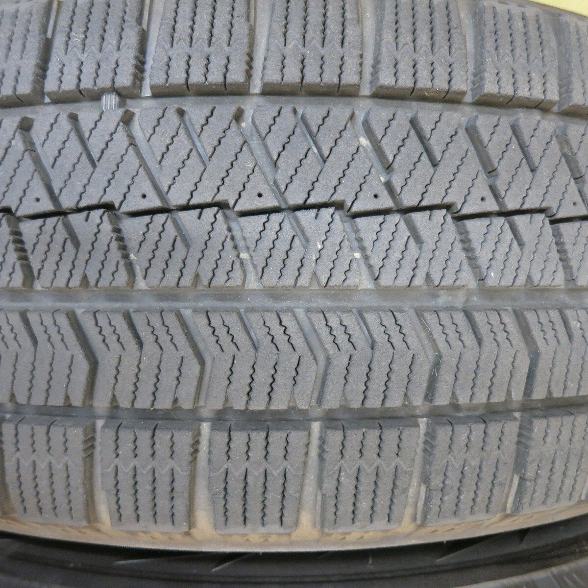 バリ溝!キレイ!9.5分★スタッドレス 205/60R16 ブリヂストン ブリザック VRX2 ECO FORME エコフォルム 16インチ PCD114.3/5H★5031609TNス