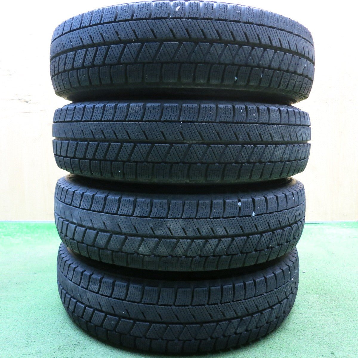 バリ溝!22年!8.5分★スタッドレス 145/80R13 ブリヂストン ブリザック VRX3 スチール 13インチ PCD100 110 114.3/4H マルチ★5062202HAス