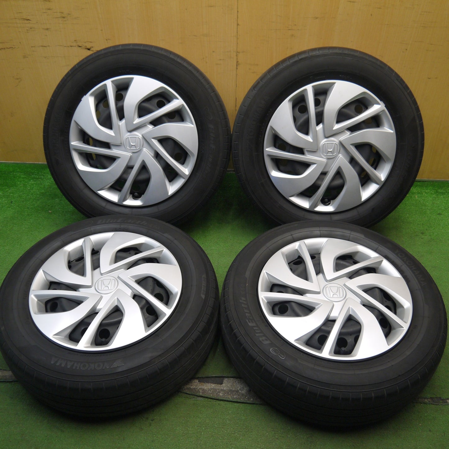 キレイ★ホンダ フリード 純正 スチール 185/65R15 ヨコハマ ブルーアース E50 E50C 15インチ PCD114.3/5H★5071404Hノ