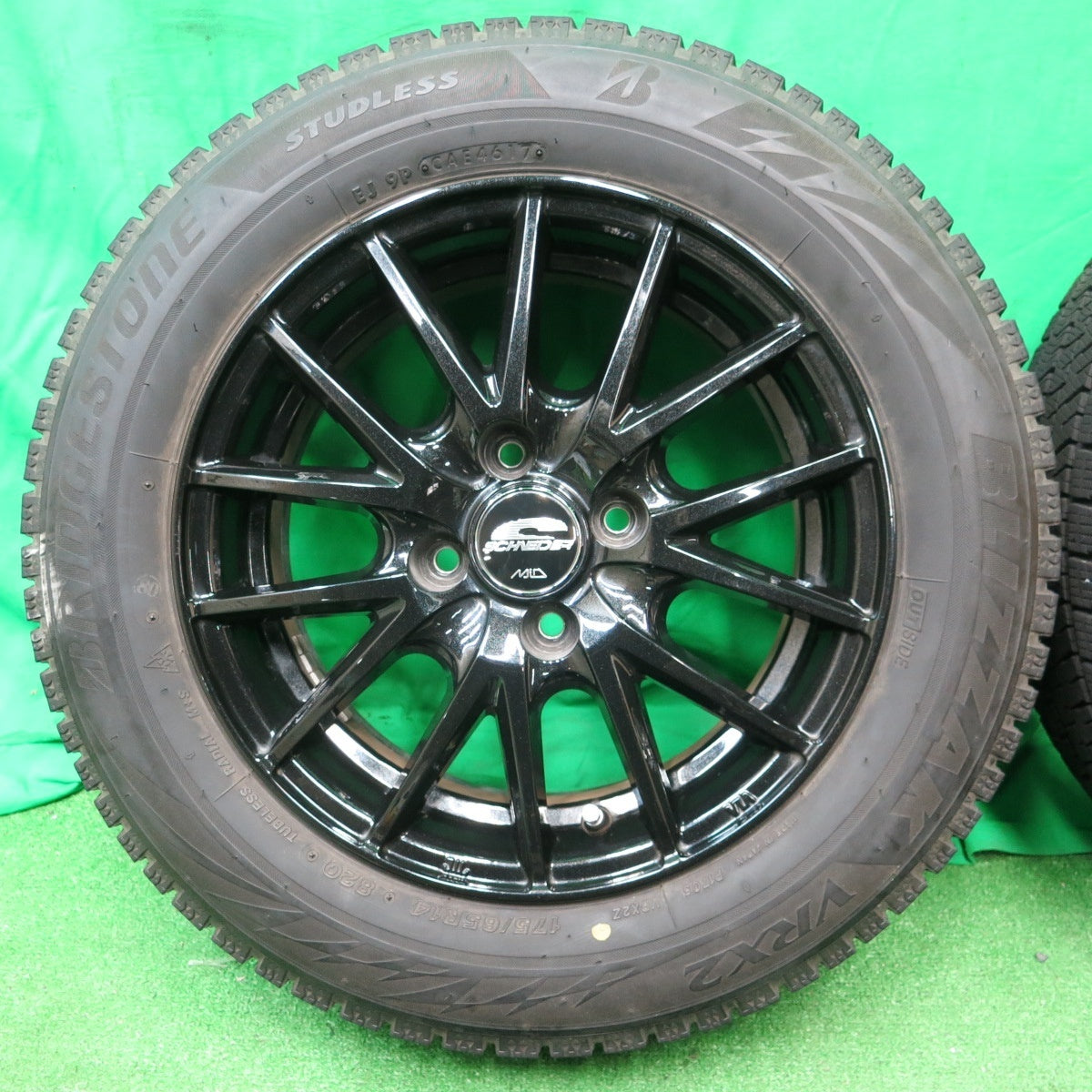 キレイ★スタッドレス 175/65R14 ブリヂストン ブリザック VRX2 SCHNEIDER MiD シュナイダー 14インチ PCD100/4H★4043006ナス