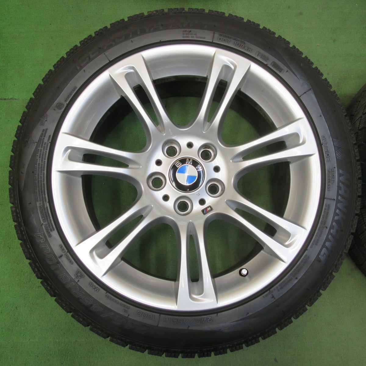 バリ溝!23年!キレイ!9.5分★BMW 5シリーズ F10 純正 245/45R18 スタッドレス ナンカン アイスアクティバ AW-1 18インチ PCD120/5H★5093003イス