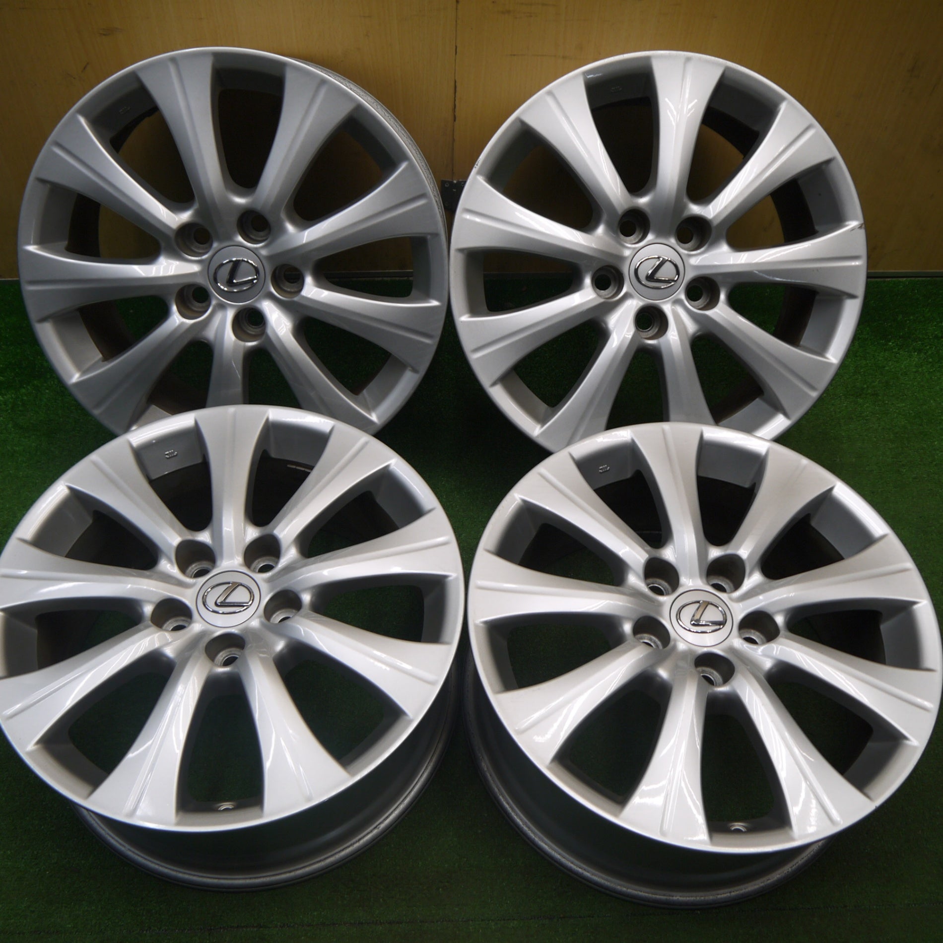 キレイ☆レクサス GS 純正 ホイール 17インチ 17×7.5J PCD114.3/5H
