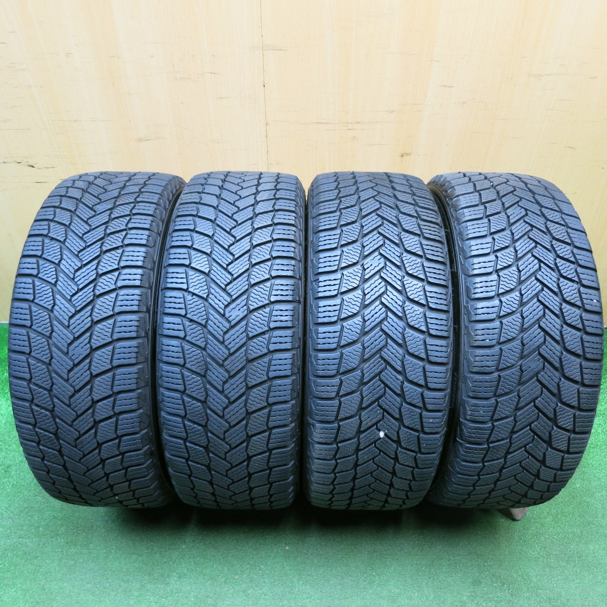 バリ溝!24年!9.5分★BMW 3シリーズ F30 F31 純正 205/50R17 スタッドレス ミシュラン X-ICE SNOW 17インチ PCD120/5H★5121319HAス