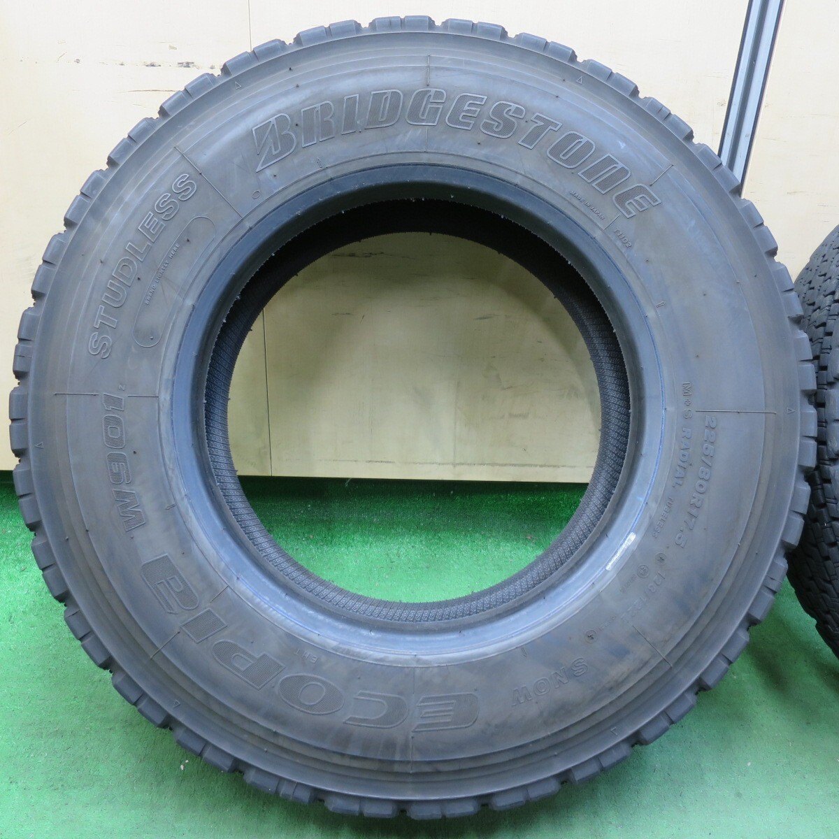 4本価格!22年★トラック タイヤ 225/80R17.5 123/122L スタッドレス ブリヂストン エコピア W901 Z 17.5インチ★5011510イスタ