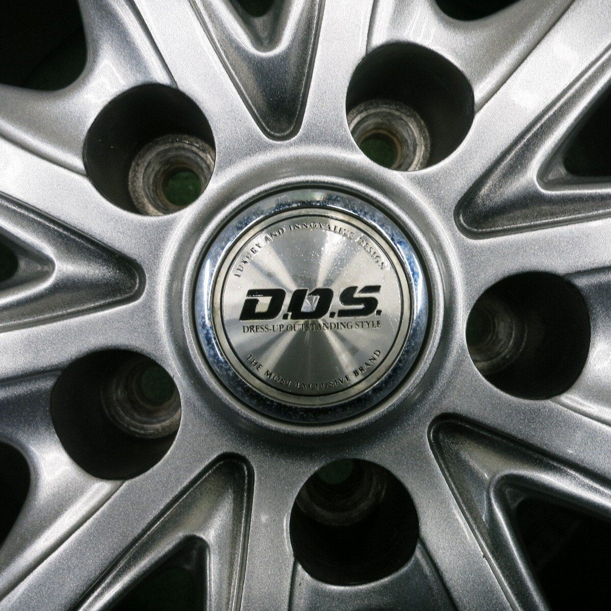 キレイ★スタッドレス 215/65R16 グッドイヤー アイスナビ6 D.O.S. DOS 16インチ PCD114.3/5H★5011102NJス