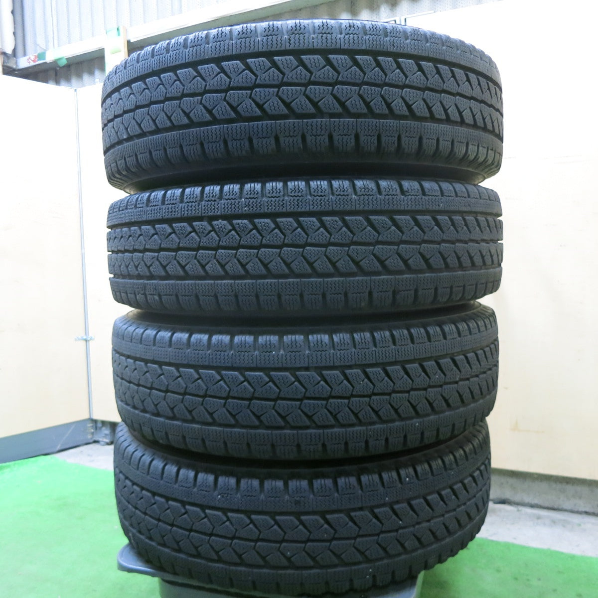 4本価格★トラック 195/75R15 109/107L スタッドレス ブリヂストン ブリザック W979 TOPY スチール 116.5-8TC 15インチ PCD203.2/5H★6011401ナス