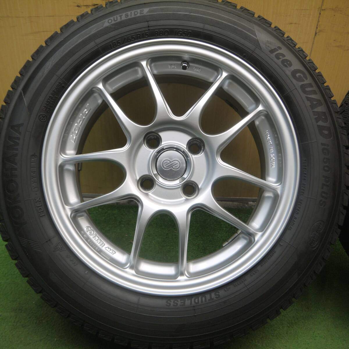 バリ溝 キレイ 9.5分★ENKEI PF01 185/65R15 スタッドレス ヨコハマ アイスガード iG50 プラス エンケイ PCD100/4H★4071706Hス