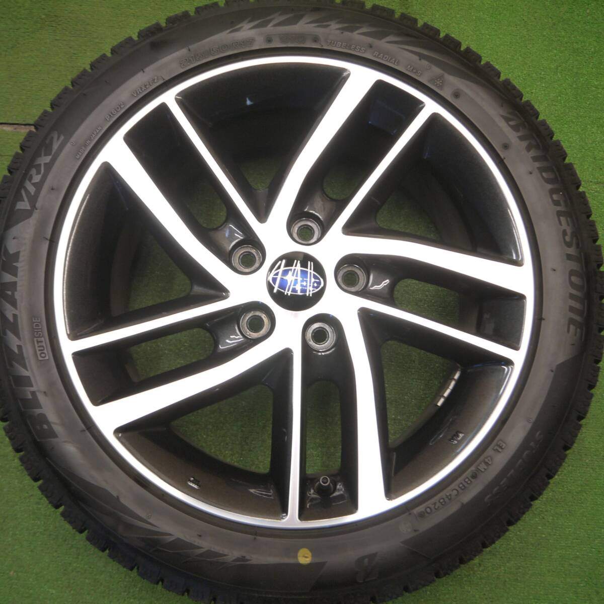 バリ溝!キレイ!9.5分★スバル レヴォーグ 純正 OP 215/50R17 スタッドレス ブリヂストン ブリザック VRX2 17インチ PCD114.3/5H★5011707Hス