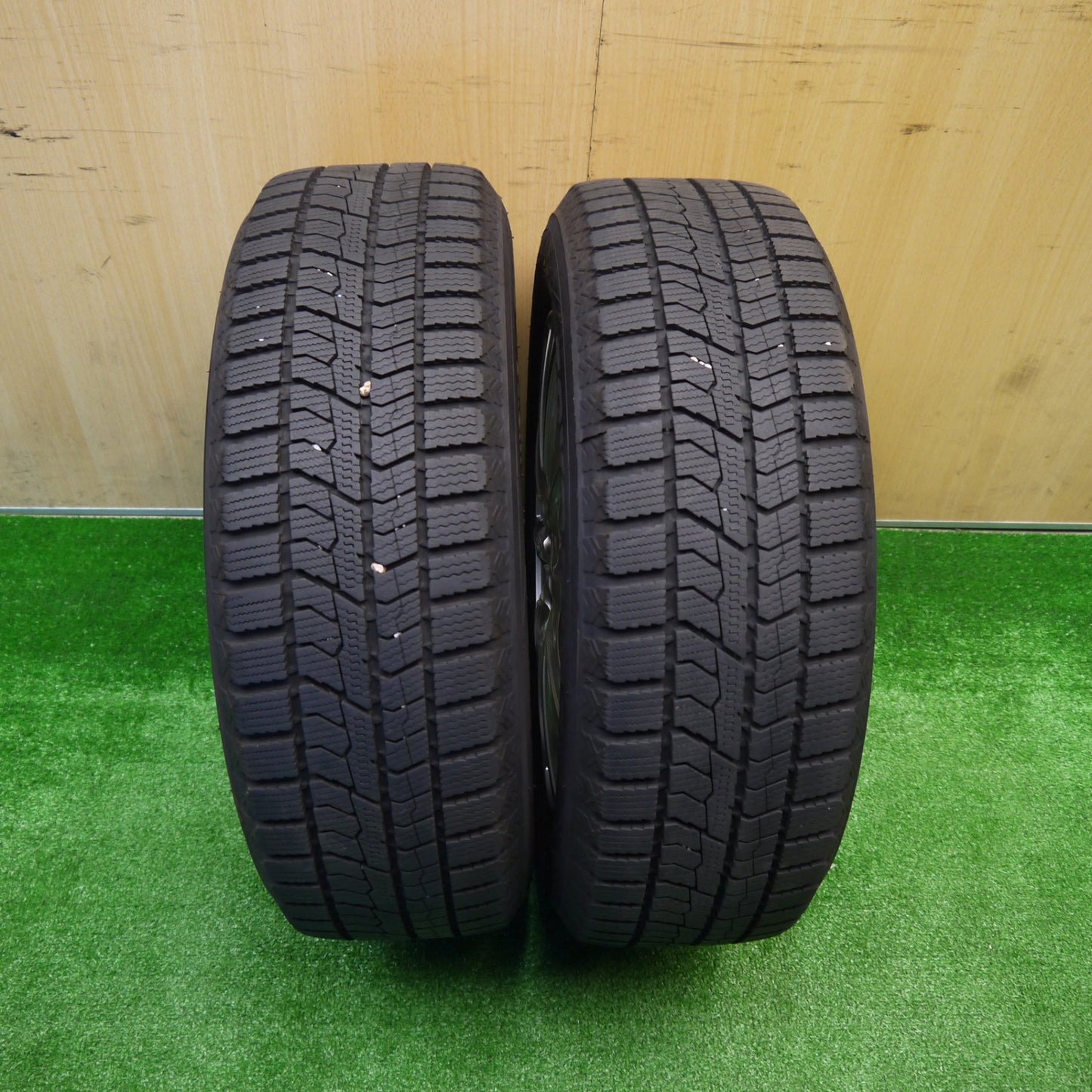 バリ溝!23年!キレイ!9分!2本★プリウス シエンタ 等 185/65R15 スタッドレス トーヨー オブザーブ GIZ2 JOKER ジョーカー 15インチ PCD100/5H★5101701Hス