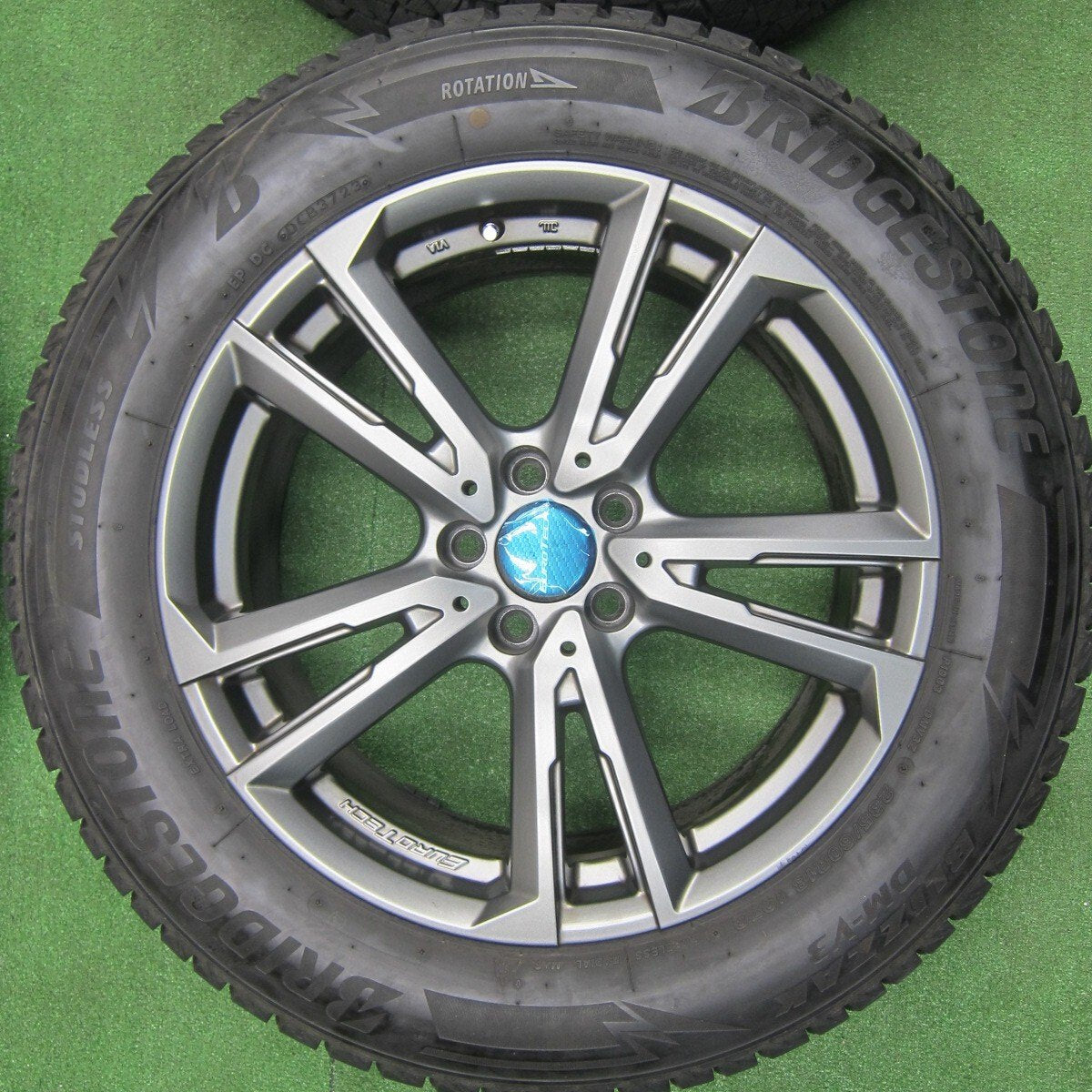バリ溝!23年!キレイ!9分★ボルボ 等 EUROTECH 235/60R18 スタッドレス ブリヂストン ブリザック DM-V3 ユーロテック PCD108/5H★4121407TNス