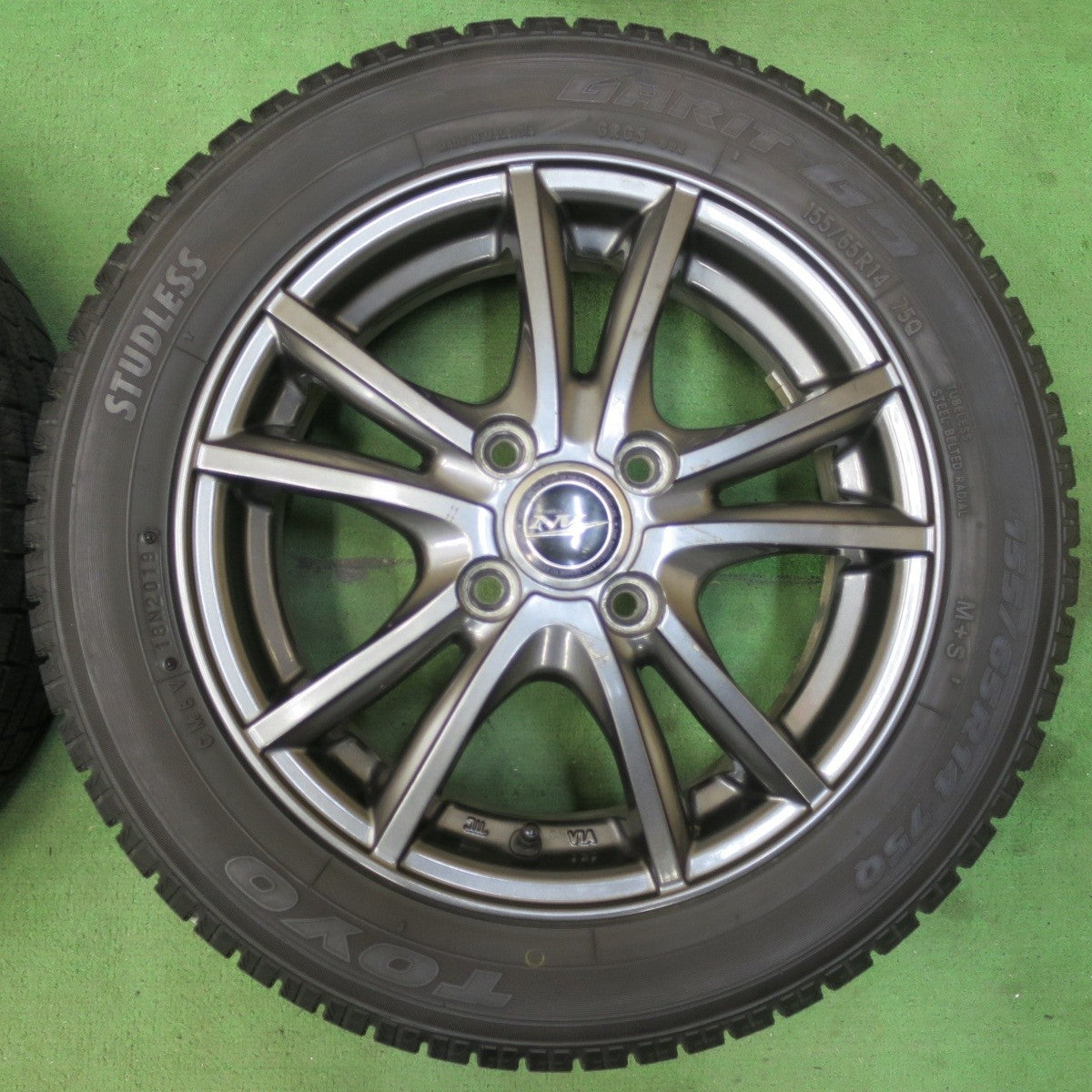 バリ溝!9分★スタッドレス 155/65R14 トーヨー ガリット G5 NIRVANA NV ニルバーナ ニルヴァーナ 14インチ PCD100/4H★5032708イス
