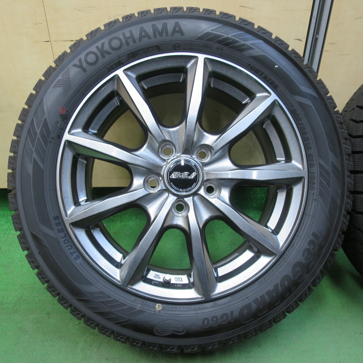 タイヤほぼ未使用!24年!キレイ★アウディ 等 B.S.J 205/55R16 スタッドレス ヨコハマ アイスガード iG60 BILLET STAR JAPAN 16インチ PCD112/5H★5040903イス