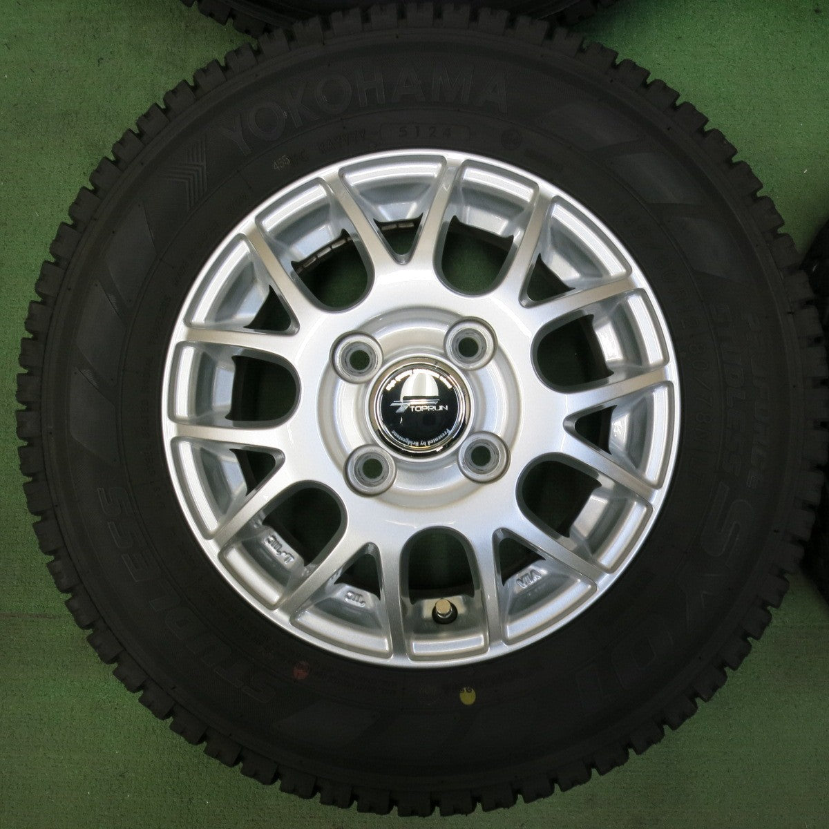 バリ溝!24年!キレイ!9.5分★スタッドレス 145/80R12 80/78N ヨコハマ SY01 TOPRUN トップラン 12インチ PCD100/4H★5072317SYス