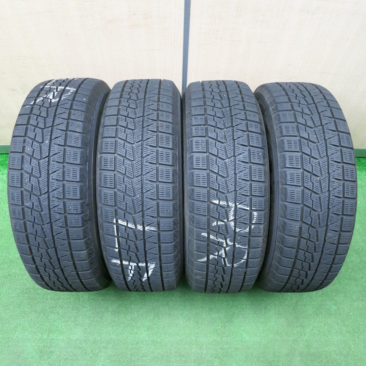 キレイ!21年★スタッドレス 195/65R15 ヨコハマ アイスガード iG70 VELVA SPORTZ ヴェルヴァ 15インチ PCD114.3/5H★4122907NJス