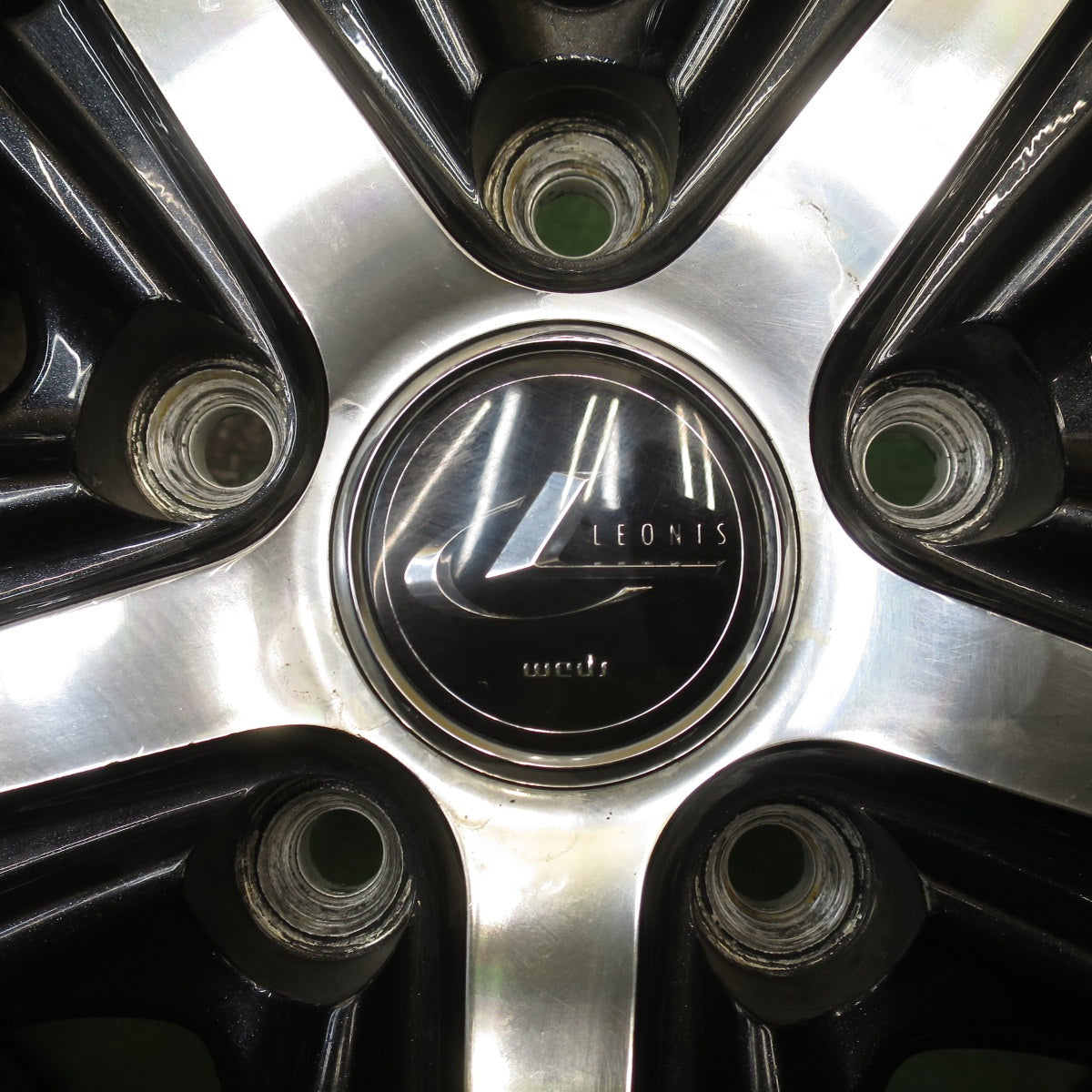 バリ溝!24年!9.5分★LEONIS UC 205/55R17 モモ トップラン M300 AS SPORT 17インチ レオニス PCD114.3/5H★5063001NJノ