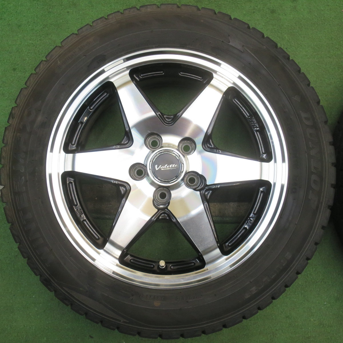 バリ溝!23年!9.5分以上★シエンタ 等 185/60R15 スタッドレス ダンロップ ウインターマックス WM02 Valette 15インチ PCD100/5H★5093002NJス