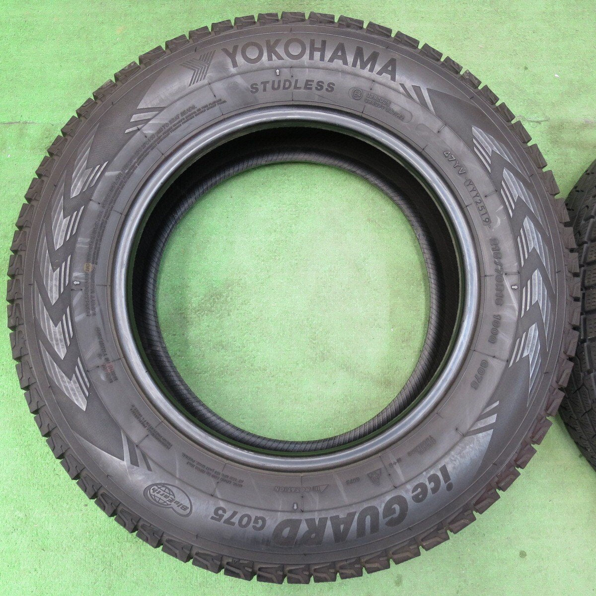 バリ溝!8.5分★スタッドレス 215/70R16 ヨコハマ アイスガード G075 タイヤ 16インチ エクストレイル デリカ D:5 等★5010816イスタ