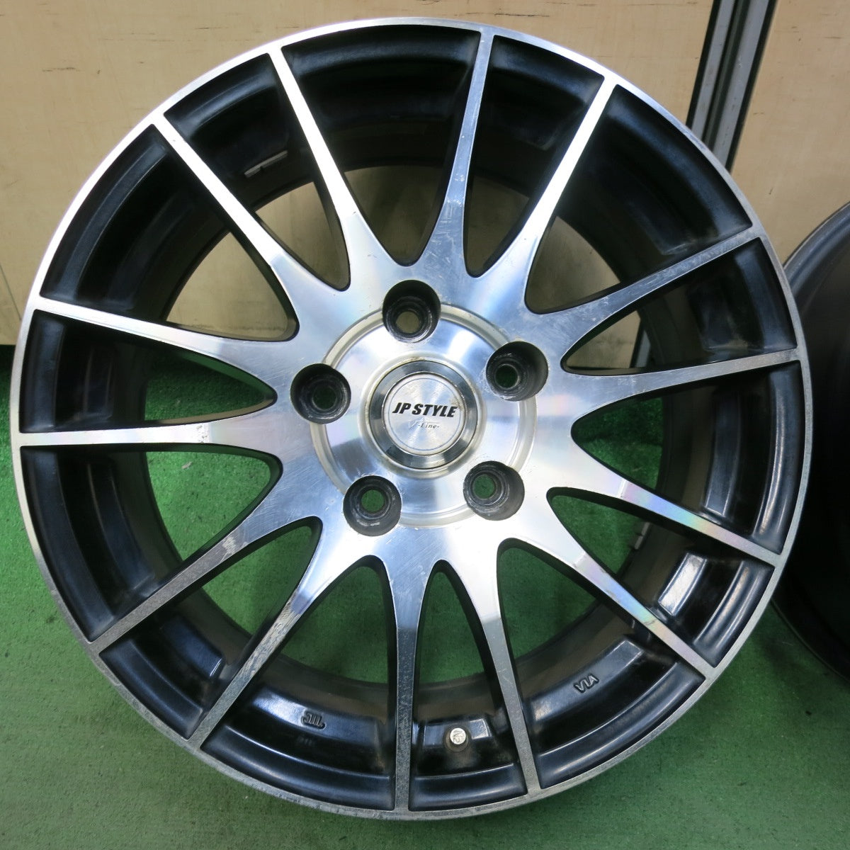 4本価格★JP STYLE V-Line 16インチ ホイール JPスタイル Vライン 16×6.5J PCD114.3/5H★5061307SYホ