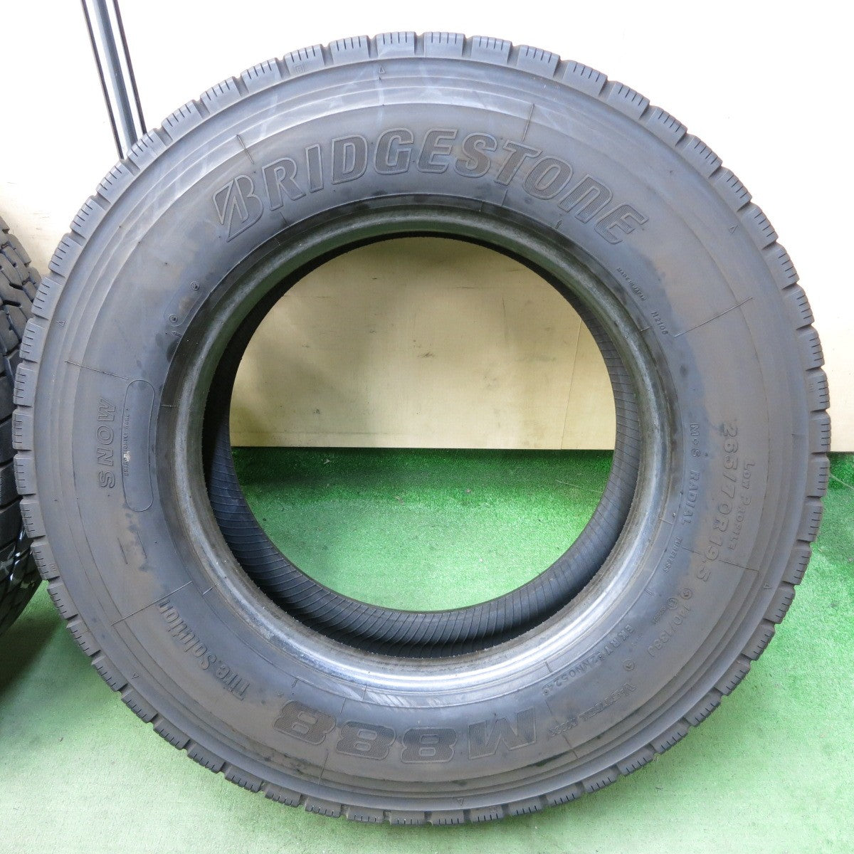 バリ溝!24年!9.5分!2本★トラック タイヤ 265/70R19.5 140/138J ブリヂストン M888 ミックス オールシーズン 19.5インチ★5100702ナスタ