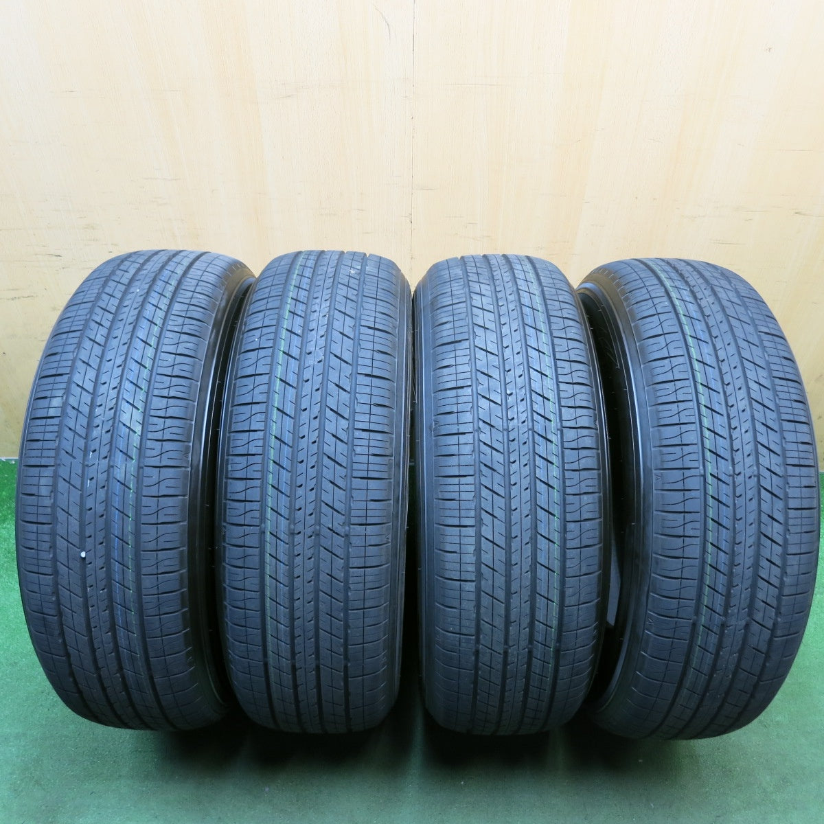 新車外し!26年◎265/65R18 ダンロップ グラントレック H/T 31 タイヤ 18インチ ランクル 250 300 レクサス LX 等◎6101111HAノタ