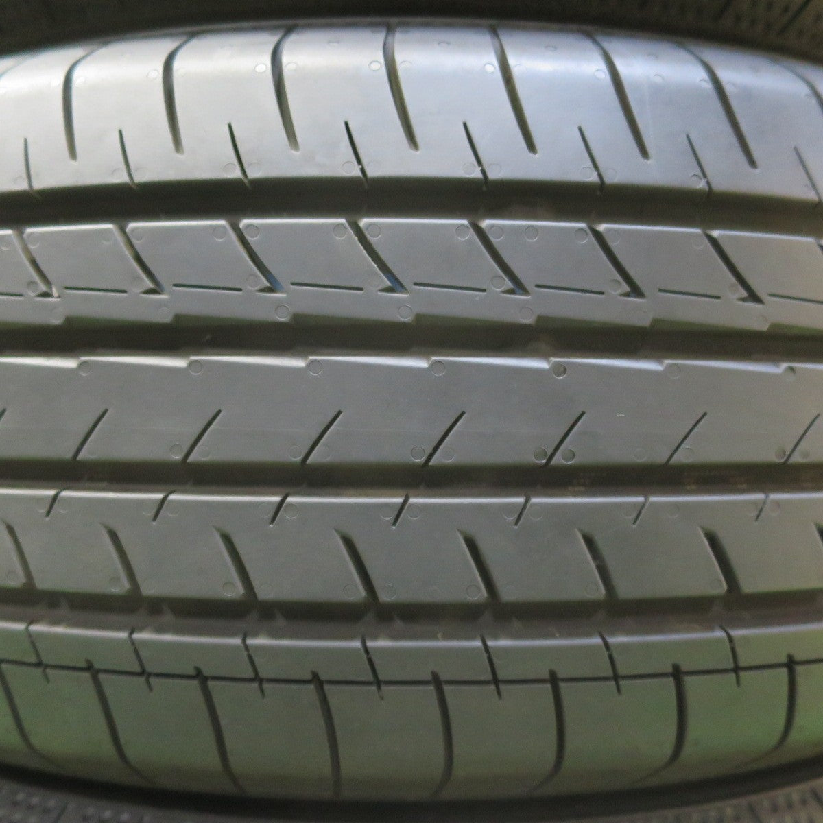 ほぼ新車外し!25年★205/65R16 ヨコハマ BluEarth-GT AE51 ブルーアース タイヤ 16インチ アルファード カムリ ヤリス クロス 等★5090908イノタ