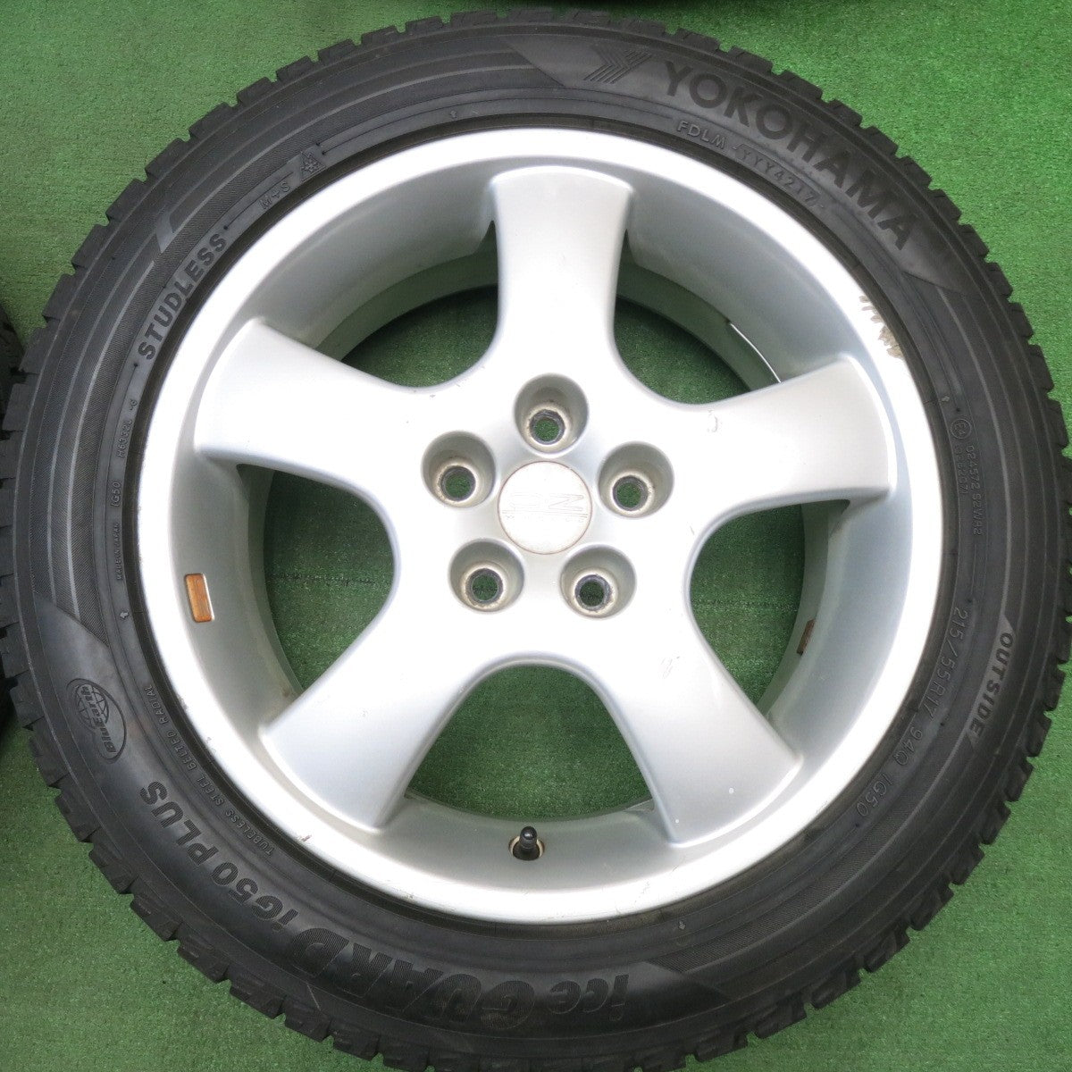 バリ溝!8.5分★スタッドレス 215/55R17 ヨコハマ アイスガード iG50 プラス O・Z OZ 17インチ PCD114.3/5H★5050307HAス