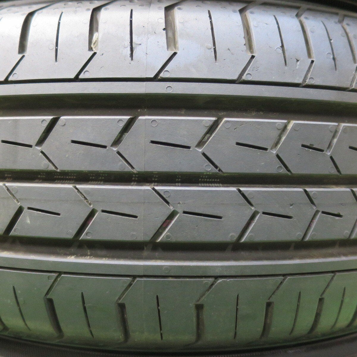 新車外し 24年★185/60R16 ヨコハマ BluEarth-FE AE30 16インチ アクア ラクティス フィット ノート マツダ2等★5040408イノタ