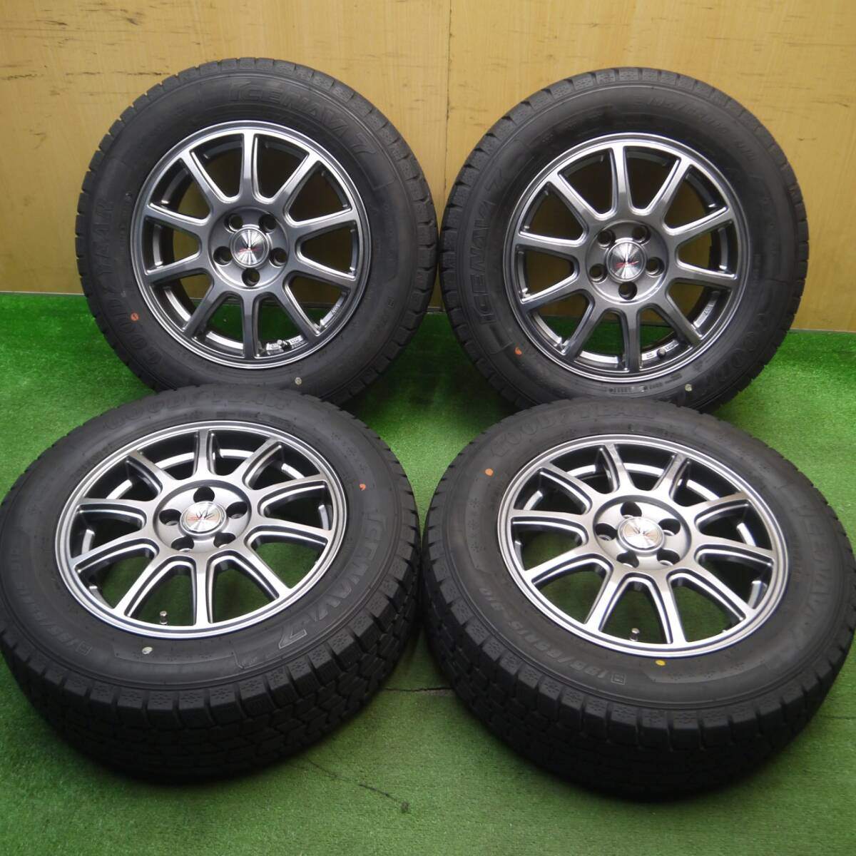バリ溝!22年!キレイ!9分★プリウス 等 LOXARNY SPORT 195/65R15 スタッドレス グッドイヤー アイスナビ7 ロクサーニ スポーツ 15インチ PCD100/5H★5030405Hス
