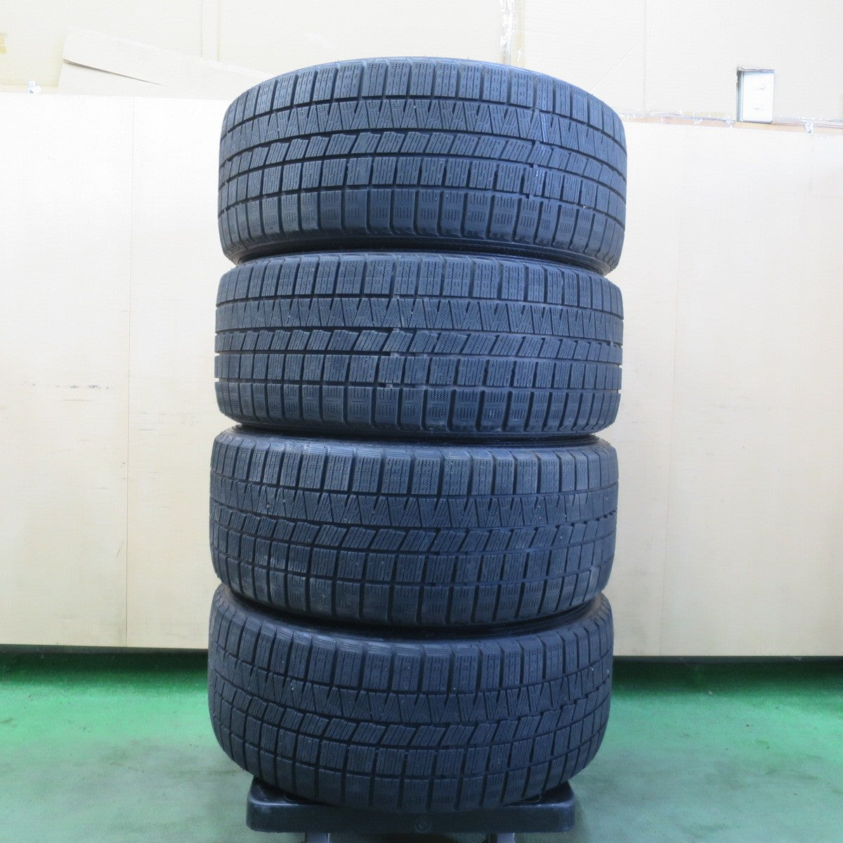 バリ溝!9分★スバル WRX STi 純正 245/40R18 スタッドレス ナンカン CORSAFA 18インチ PCD114.3/5H★6052708イス