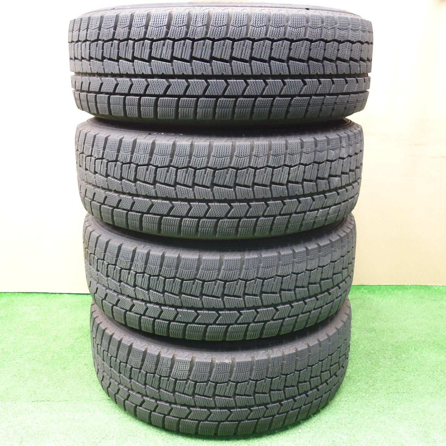 バリ溝!22年!キレイ!9.5分★スタッドレス 205/60R16 ダンロップ ウインターマックス WM02 DILETTO ディレット 16インチ PCD114.3/5H★5121406KTス