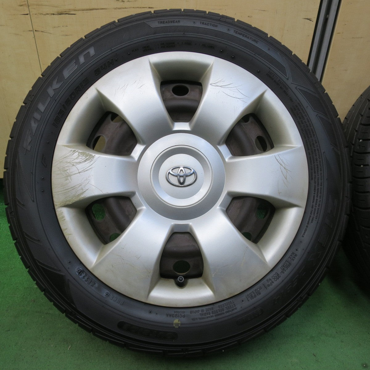 4本価格!23年★トヨタ ヴィッツ 純正 スチール 185/60R15 ファルケン ZIEX ZE914 15インチ PCD100/4H★5061104イノ