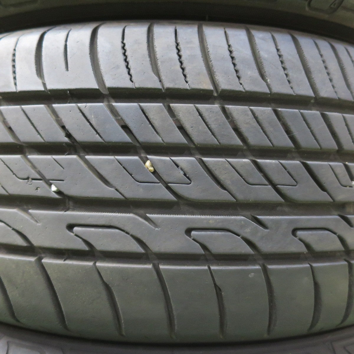 バリ溝!23年!9.5分★195/65R15 オーバーテイク RV2 トーヨー製 OVERTAKE タイヤ 15インチ プリウス ノア ヴォクシー セレナ 等★5072203イノタ