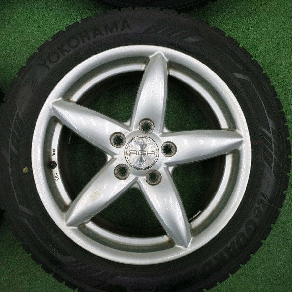 バリ溝!21年!9.5分★ワーゲン等 AGA TARGA 205/55R16 スタッドレス ヨコハマ アイスガード iG60 16インチ PCD112/5H★4112707TNス