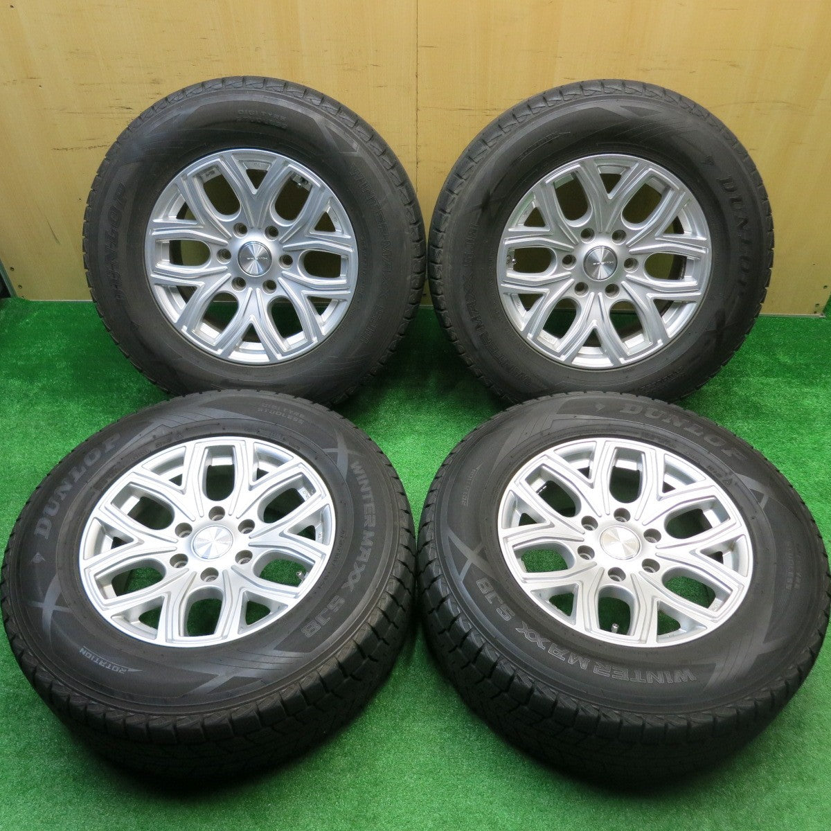 バリ溝!キレイ!9.5分★PREMIX 飛車 265/65R17 スタッドレス ダンロップ ウインターマックス SJ8 17インチ プレミックス ヒシャ PCD139.7/6H★5101802HAス