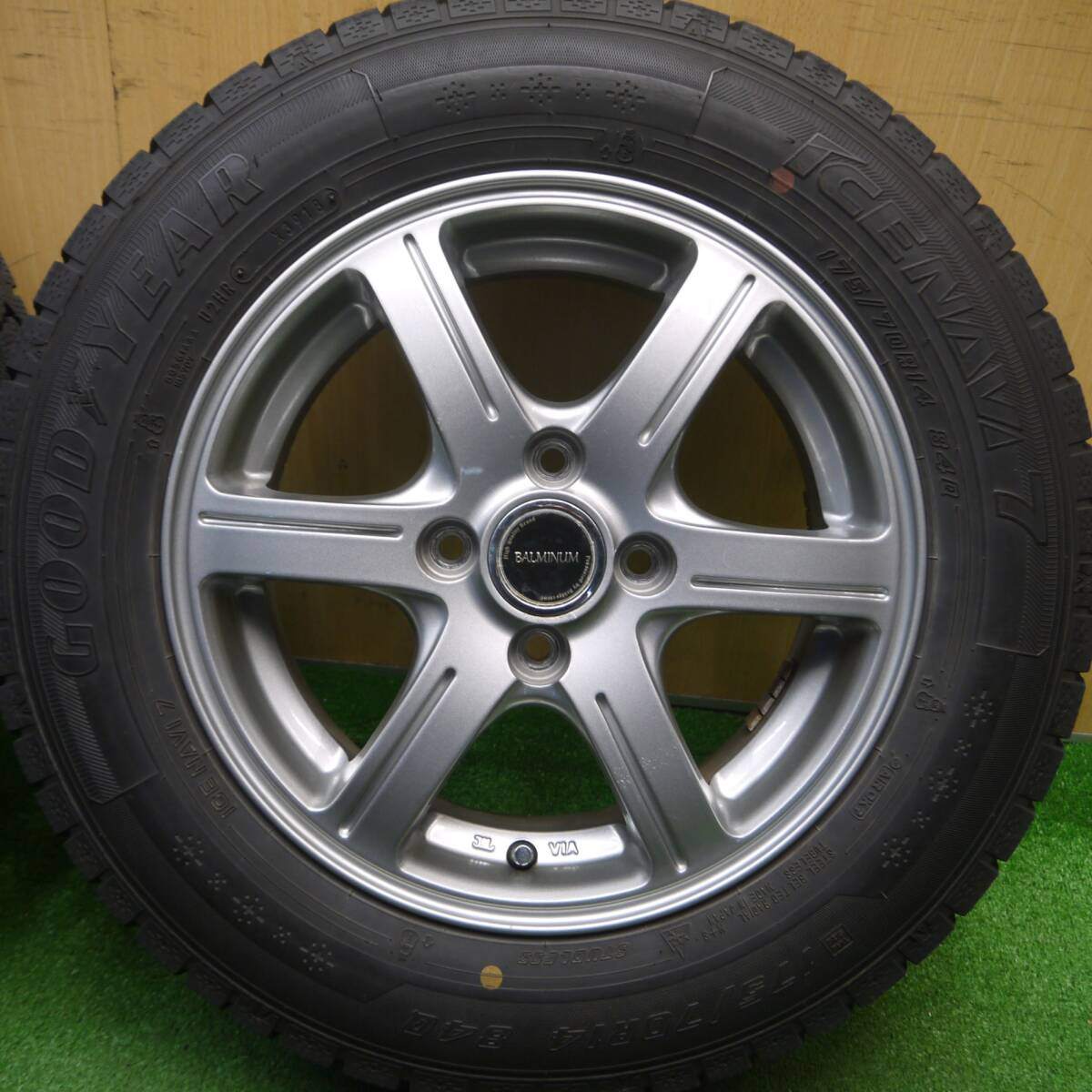 バリ溝!9分★スタッドレス 175/70R14 グッドイヤー アイスナビ7 BALMINUM バルミナ 14インチ PCD100/4H★4122404Hス