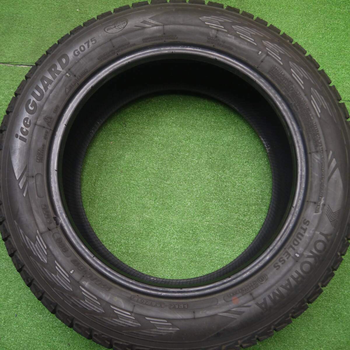 バリ溝!9.5分★スタッドレス 225/60R17 ヨコハマ アイスガード G075 17インチ フォレスター アルファード等★4110609Hスタ