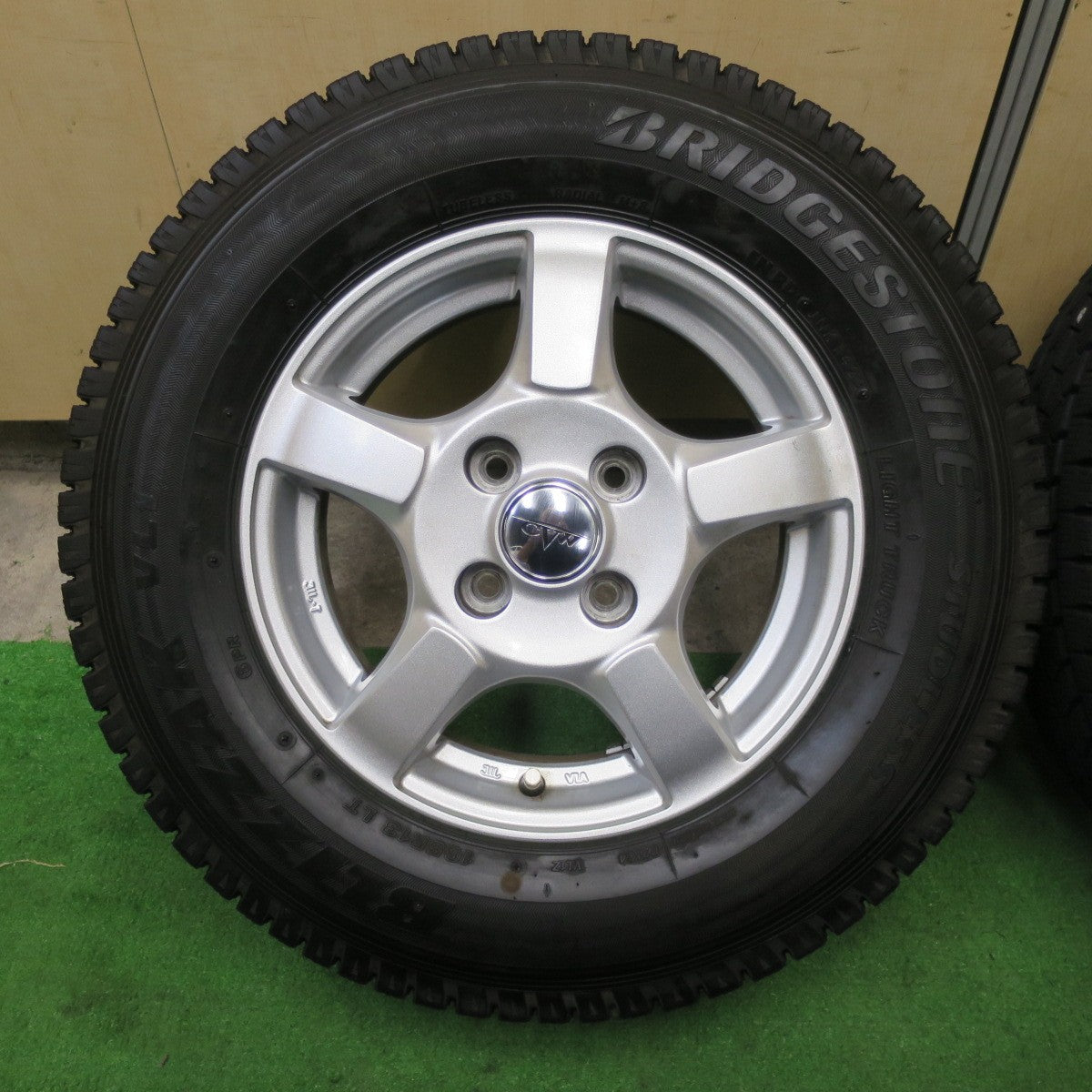 バリ溝!23年!9.5分★スタッドレス 165R13 6PR ブリヂストン ブリザック VL1 CVW 社外 アルミ 13インチ PCD100/4H★5091002TTス