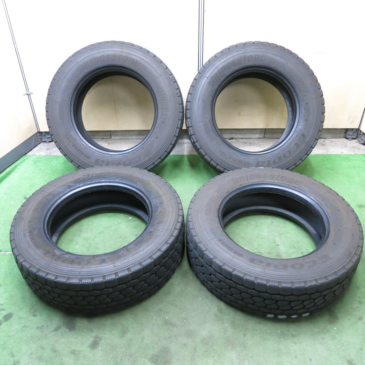4本価格!25年★トラック タイヤ 245/70R19.5 136/134J ブリヂストン エコピア M801Ⅱ ミックス オールシーズン 19.5インチ★5122904ナスタ