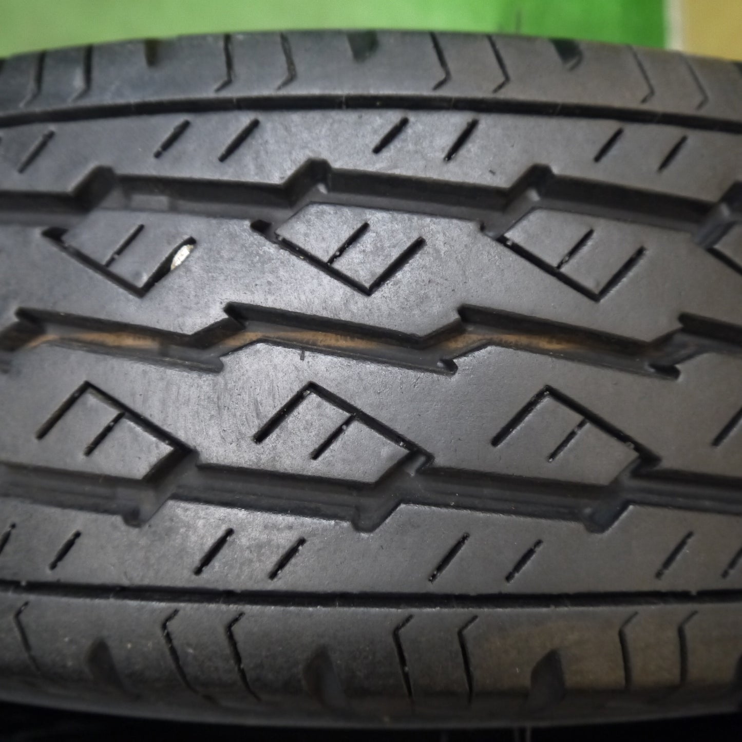 バリ溝!21年!9.5分!2本★トラック タイヤ 185/80R15 103/101L ブリヂストン デュラビス R670 スチール DURAVIS 15インチ PCD170/6H★5062301Hノ