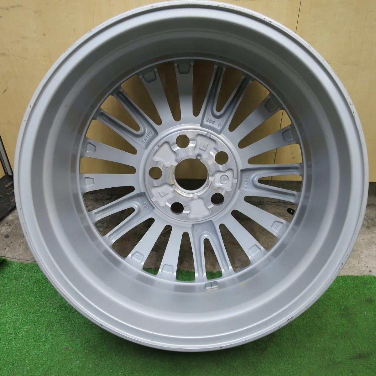 新車外し★トヨタ 40系 アルファード ヴェルファイア 純正 ホイール 17インチ 17×6.5J PCD120/5H★6060501NGホ
