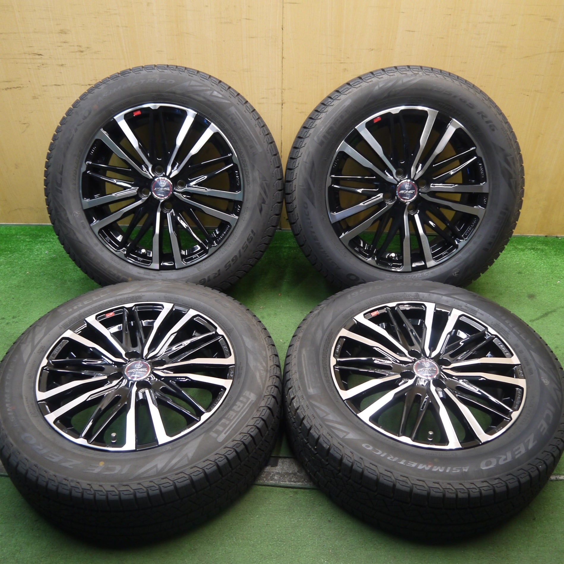 バリ溝！22年！キレイ！9.5分☆スタッドレス 195/65R16 ピレリ