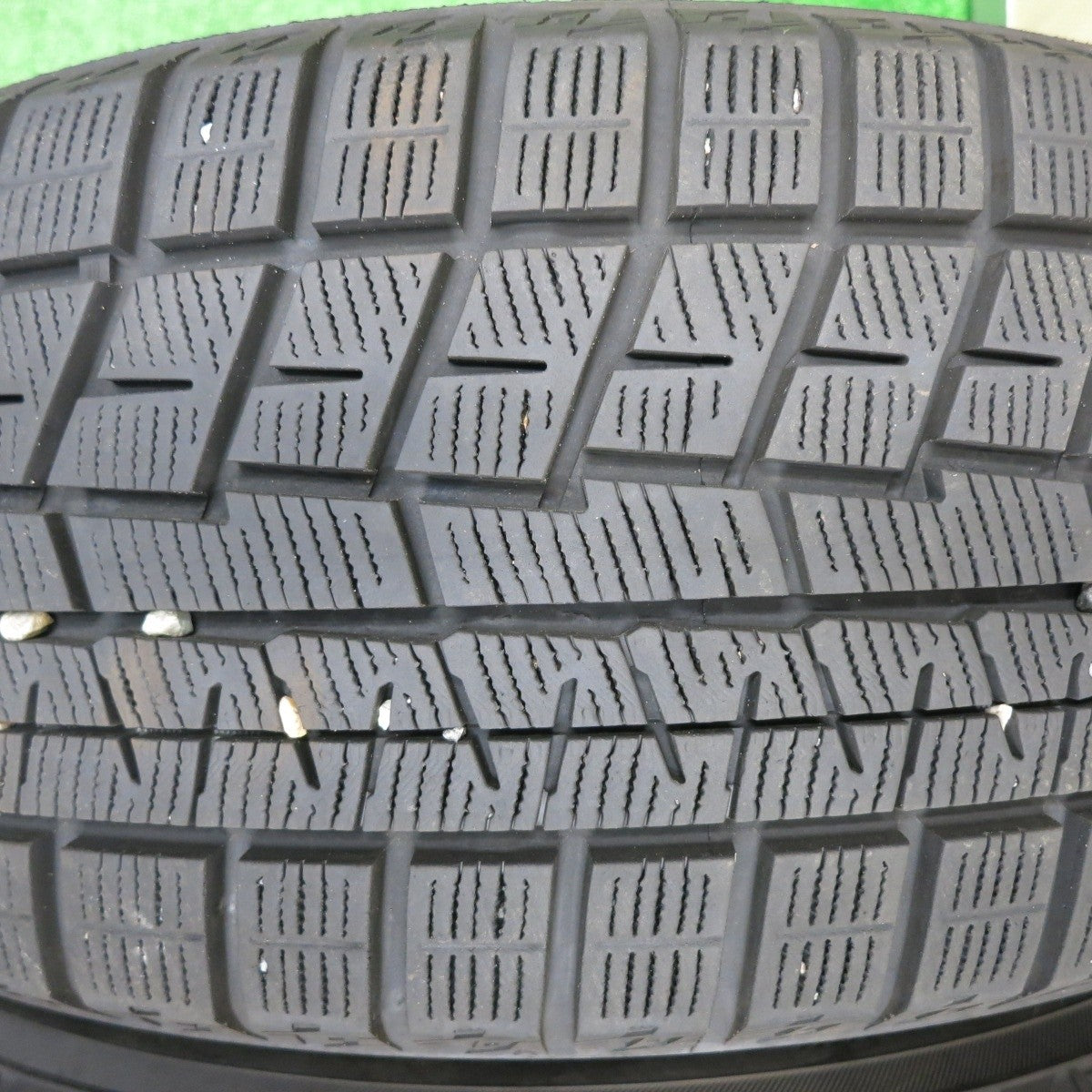 バリ溝!21年!9.5分★ワーゲン等 AGA TARGA 205/55R16 スタッドレス ヨコハマ アイスガード iG60 16インチ PCD112/5H★4112707TNス
