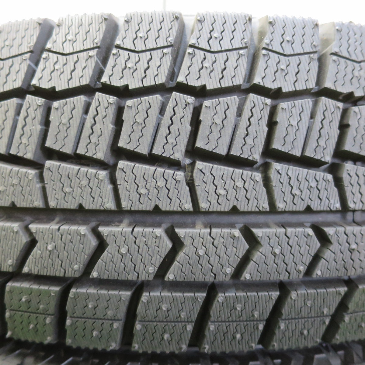 ほぼ未使用!23年★スタッドレス 175/70R14 ダンロップ ウインターマックス WM02 タイヤ 14インチ ヴィッツ ヤリス シエンタ ポルテ 等★5052901イスタ