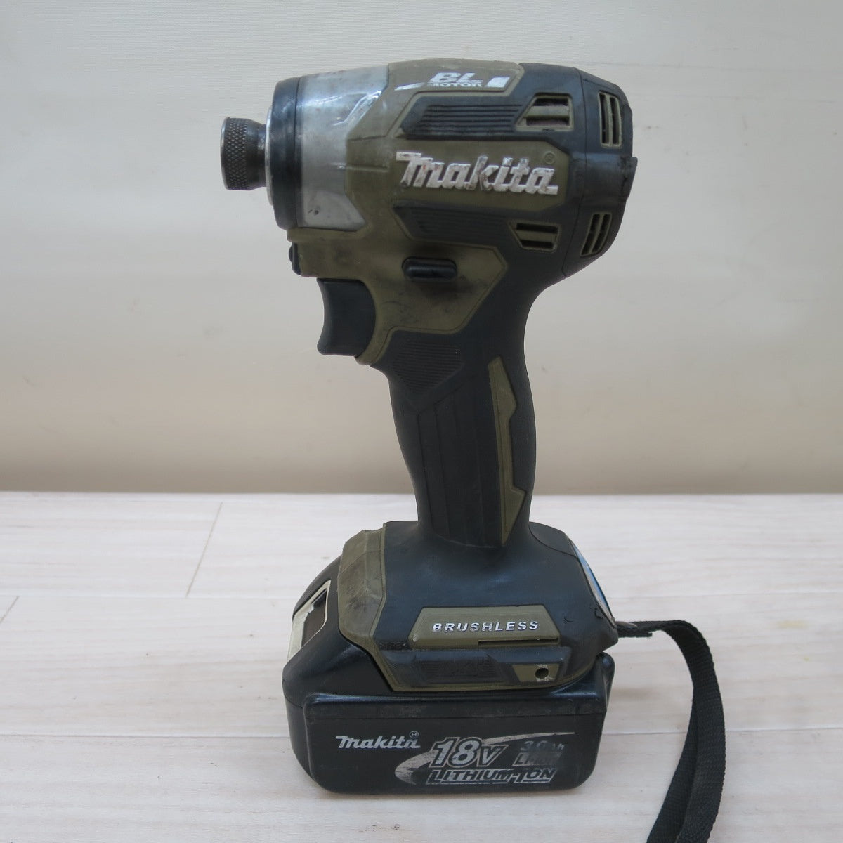 ☆マキタ 充電式 インパクトドライバ TD173D 電動 工具 makita 18V バッテリー BL1830 コードレス☆