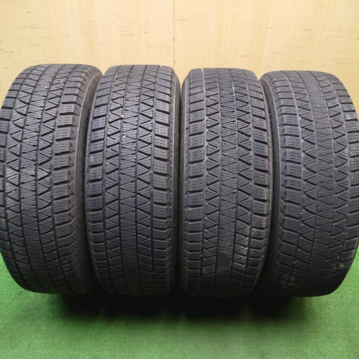 バリ溝!21年!キレイ!9.5分★スタッドレス 225/65R17 ブリヂストン ブリザック DM-V3 Exceeder エクシーダー 17インチ PCD114.3/5H★4112205Hス