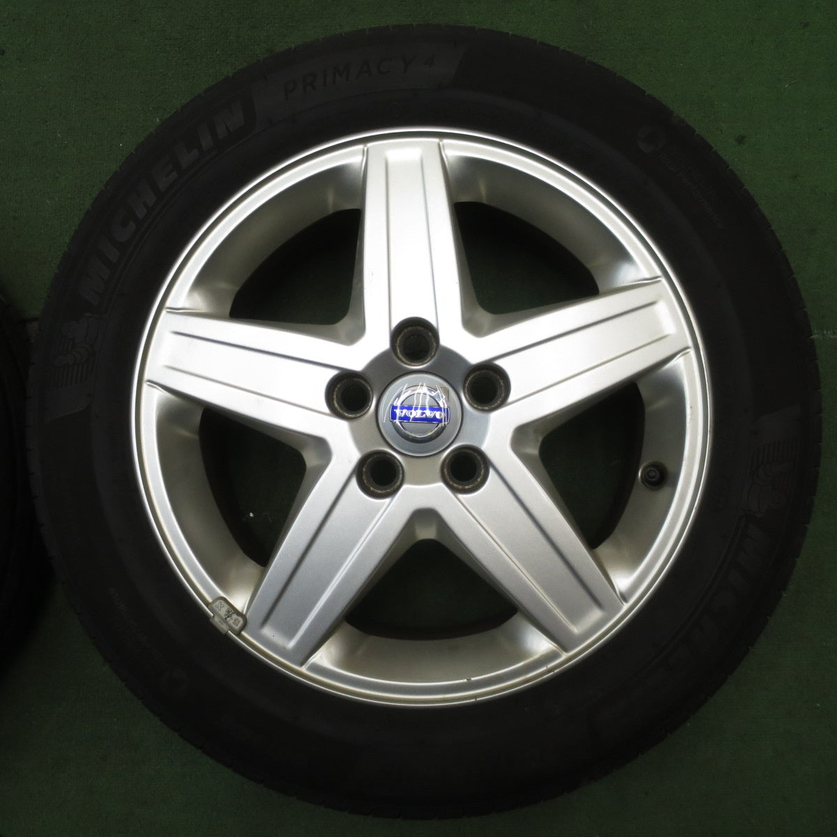 バリ溝!22年!キレイ!9分★ボルボ V50 S40 純正 205/55R16 ミシュラン プライマシー4 16インチ PCD108/5H★5082903NJノ
