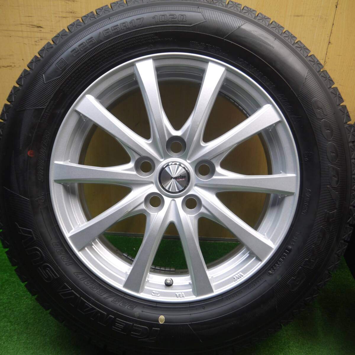 超バリ溝!23年!キレイ!ほぼ10分★40系 アルファード 等 225/65R17 スタッドレス グッドイヤー アイスナビ SUV ravrion RS01 ラブリオン 17インチ PCD120/5H★5030312Hス