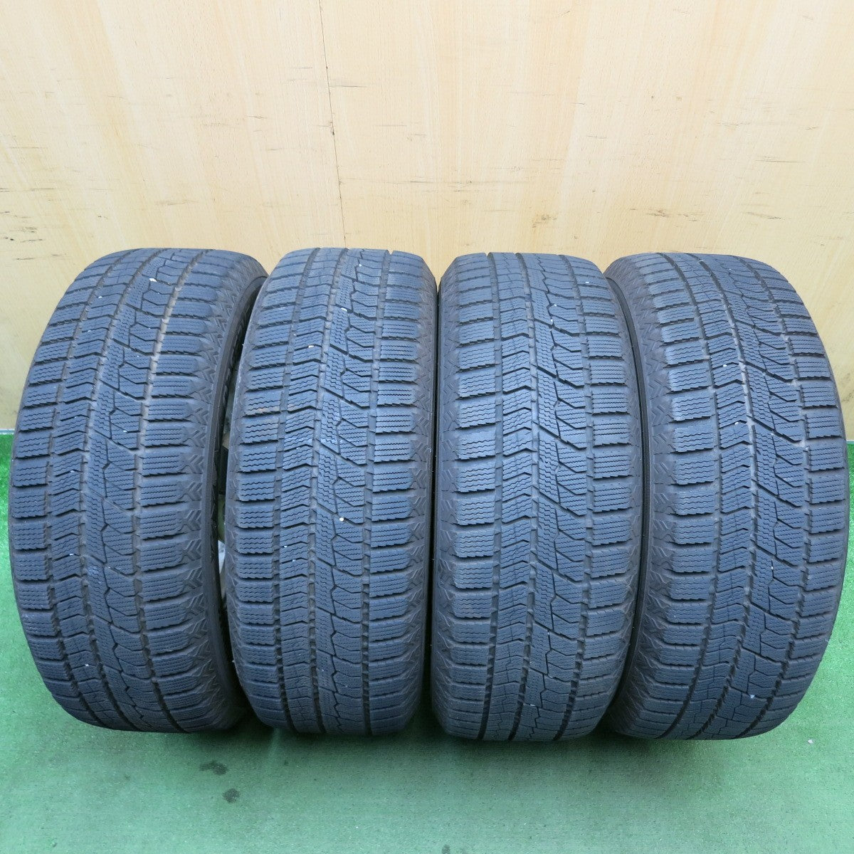 超バリ溝!9.5分以上◎スタッドレス 215/60R16 トーヨー オブザーブ GIZ2 GIRO 社外 アルミ 16インチ PCD114.3/5H◎6070511HAス